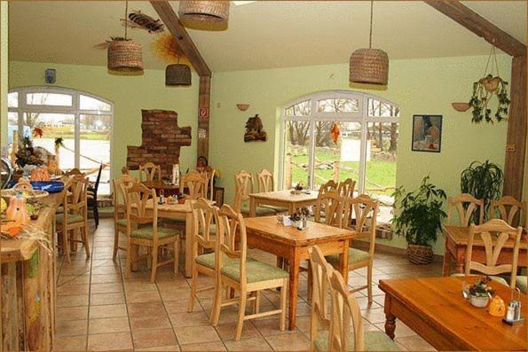 Landhotel zum Honigdieb Ribnitz-Damgarten Buitenkant foto